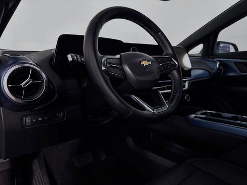 Used 2024 Chevrolet Equinox EV LT image 20