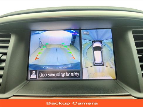 Used 2017 Nissan Pathfinder Platinum image 17