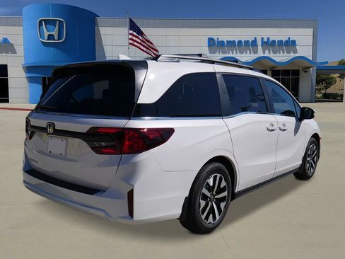 New 2026 Honda Odyssey EX-L image 4
