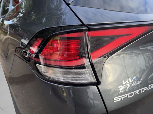 Certified 2023 Kia Sportage LX image 7