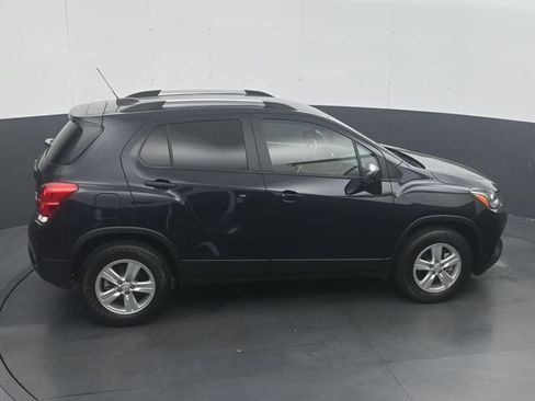 Used 2022 Chevrolet Trax LT w/ LT Convenience Package AWD/4WD image 20