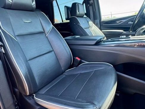 Used 2023 Cadillac Escalade Sport AWD/4WD image 14
