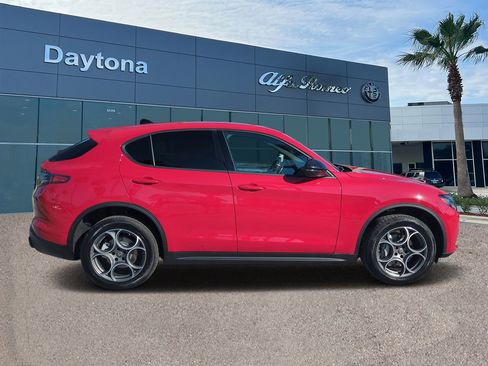 New 2025 Alfa Romeo Stelvio Sprint w/ Convenience Package AWD/4WD image 2