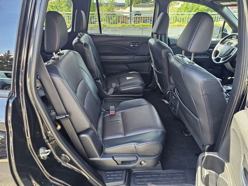 Used 2020 Honda Pilot Black Edition image 13