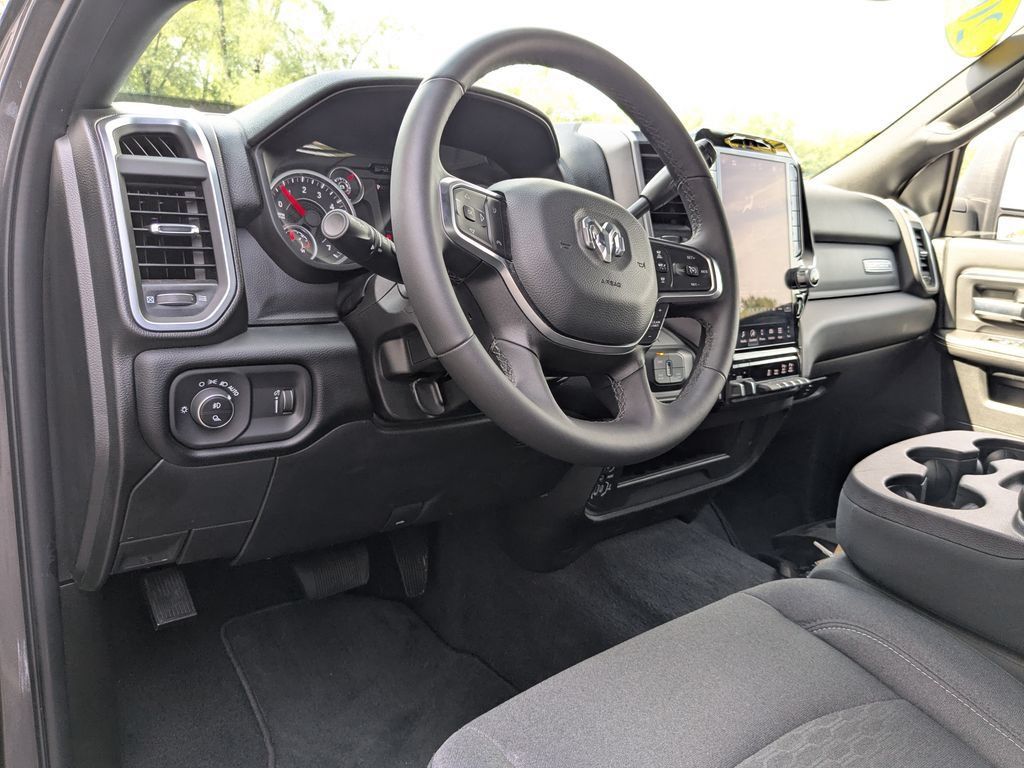 Used 2026 RAM 2500 Big Horn AWD/4WD image 10