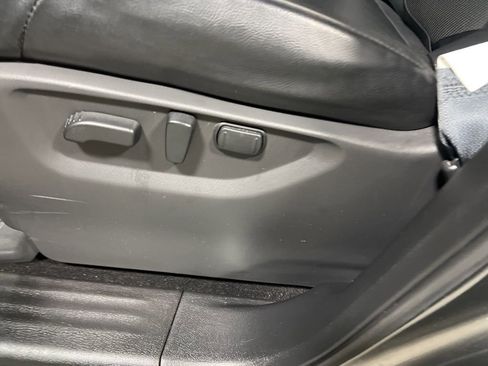 Used 2023 Nissan Armada SL w/ Captain's Chairs Package RWD image 24