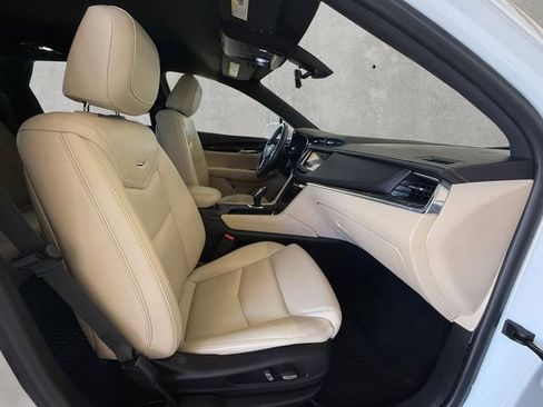 Used 2018 Cadillac XT5 Base image 24