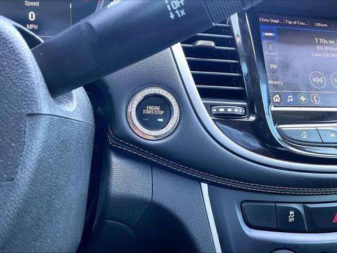Used 2020 Chevrolet Trax LT w/ Driver Confidence Package FWD image 35