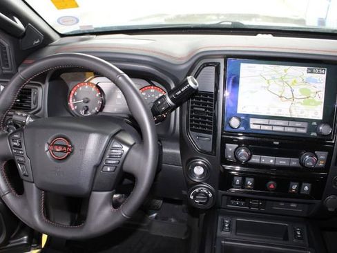 Used 2024 Nissan Titan PRO-4X w/ Pro-4x Convenience Package image 26