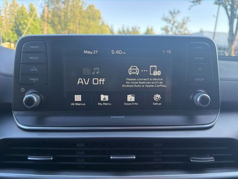 Used 2020 Kia Telluride LX AWD/4WD image 23