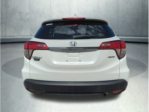 Used 2020 Honda HR-V LX image 4