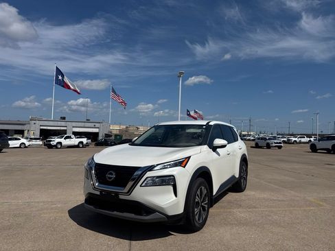 Certified 2023 Nissan Rogue SV FWD image 7