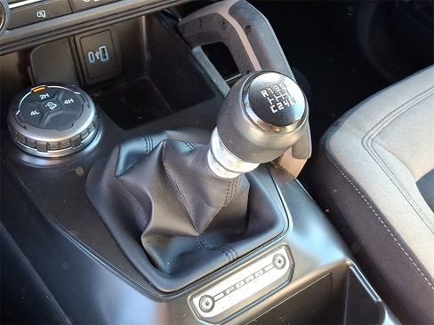 Used 2021 Ford Bronco Big Bend image 16