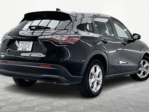 Used 2025 Honda HR-V LX image 2