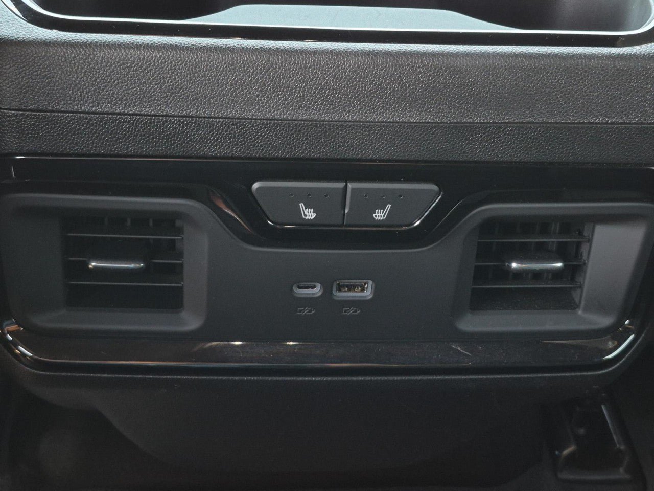 Certified 2024 GMC Sierra 2500 AT4 w/ AT4 Premium Plus Package AWD/4WD image 16