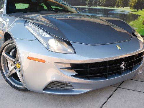Used 2012 Ferrari FF image 6