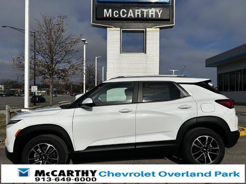 New 2026 Chevrolet TrailBlazer LT w/ Convenience Package image 3