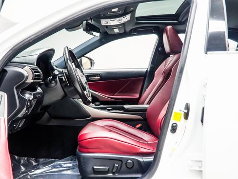 Used 2019 Lexus IS 300 image 35