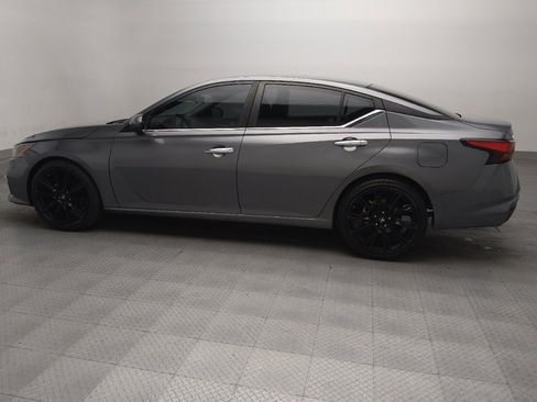 Used 2022 Nissan Altima 2.5 S FWD image 3