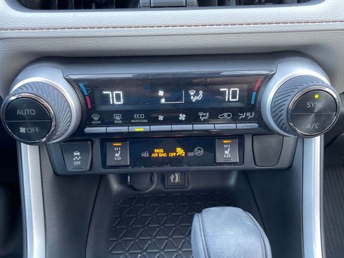 Used 2024 Toyota RAV4 XLE w/ Convenience Package AWD/4WD image 22