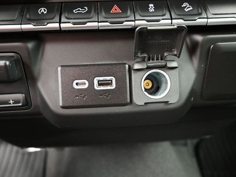 Used 2022 Chevrolet Silverado 1500 Custom Trail Boss image 18