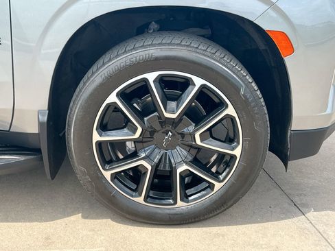 Used 2023 Chevrolet Tahoe RST w/ Luxury Package AWD/4WD image 10