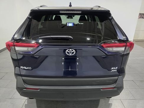 Used 2023 Toyota RAV4 XLE Premium image 4