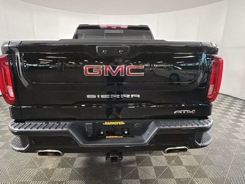 Used 2023 GMC Sierra 1500 AT4 w/ Technology Package AWD/4WD image 3