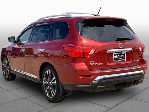 Used 2017 Nissan Pathfinder Platinum FWD image 12