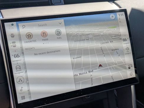 Used 2024 Land Rover Discovery Sport S image 15