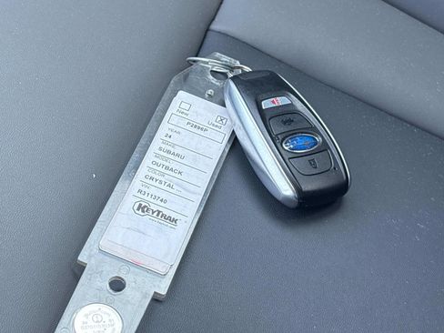 Used 2024 Subaru Outback Onyx Edition XT image 39