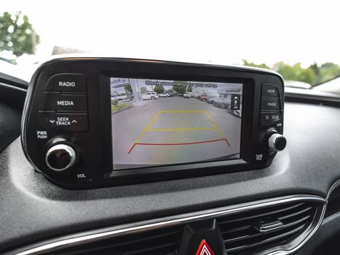 Used 2020 Hyundai Santa Fe SEL FWD image 16