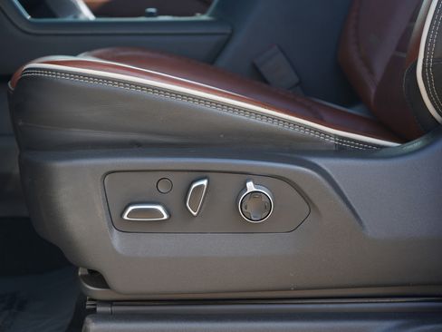 Used 2025 GMC Sierra 3500 Denali Ultimate image 27