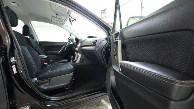 Used 2018 Subaru Forester 2.5i w/ Alloy Wheel Package AWD/4WD image 10