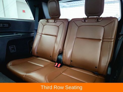 Used 2021 Lincoln Aviator Reserve w/ Elements Package Plus AWD/4WD image 31