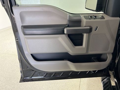 Used 2020 Ford F150 XLT w/ Equipment Group 302A Luxury image 19