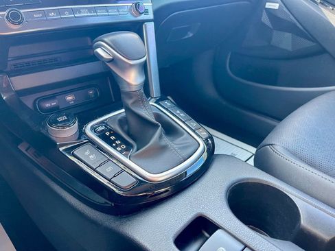 Used 2025 Kia Seltos SX w/ SX Sunroof Package image 15