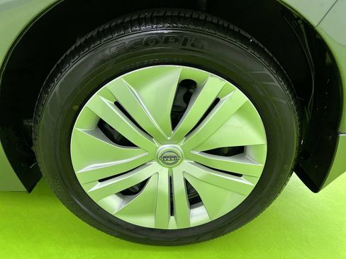 Used 2025 Nissan Leaf S FWD image 14