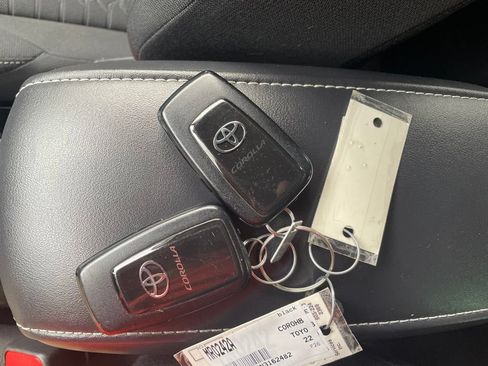 Used 2022 Toyota Corolla SE FWD image 23
