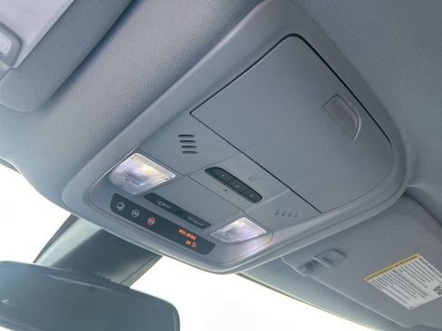 Used 2021 Chevrolet Blazer LT image 46