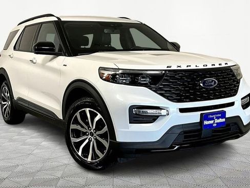Used 2023 Ford Explorer ST-Line image 1