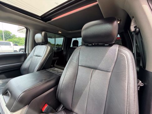 Used 2020 Ford F350 Lariat w/ Lariat Ultimate Package AWD/4WD image 33