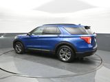 Used 2021 Ford Explorer XLT w/ Equipment Group 202A image 5