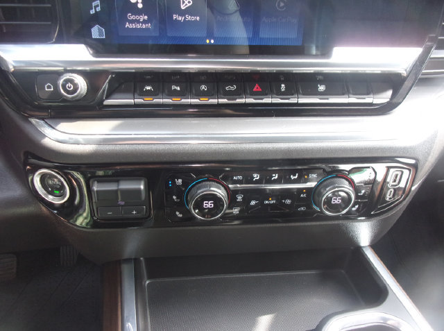 Used 2024 Chevrolet Silverado 1500 High Country w/ High Country Premium Package AWD/4WD image 29