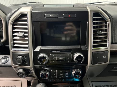 Used 2016 Ford F150 Lariat w/ Equipment Group 502A Luxury image 8