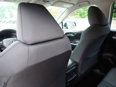 Certified 2025 Toyota RAV4 XLE AWD/4WD image 16