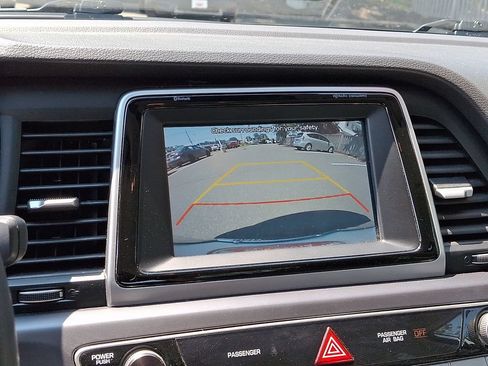 Used 2019 Hyundai Sonata SEL w/ Winter Weather Package FWD image 18