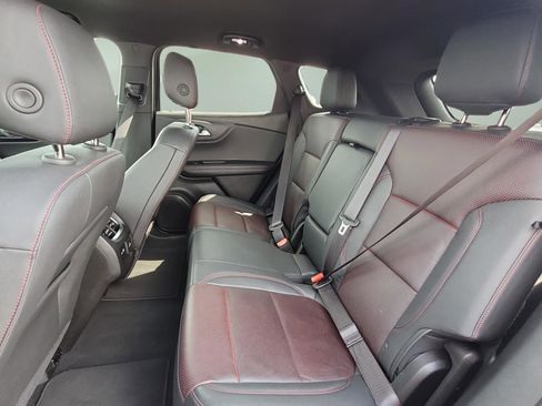 Used 2025 Chevrolet Blazer RS FWD image 16