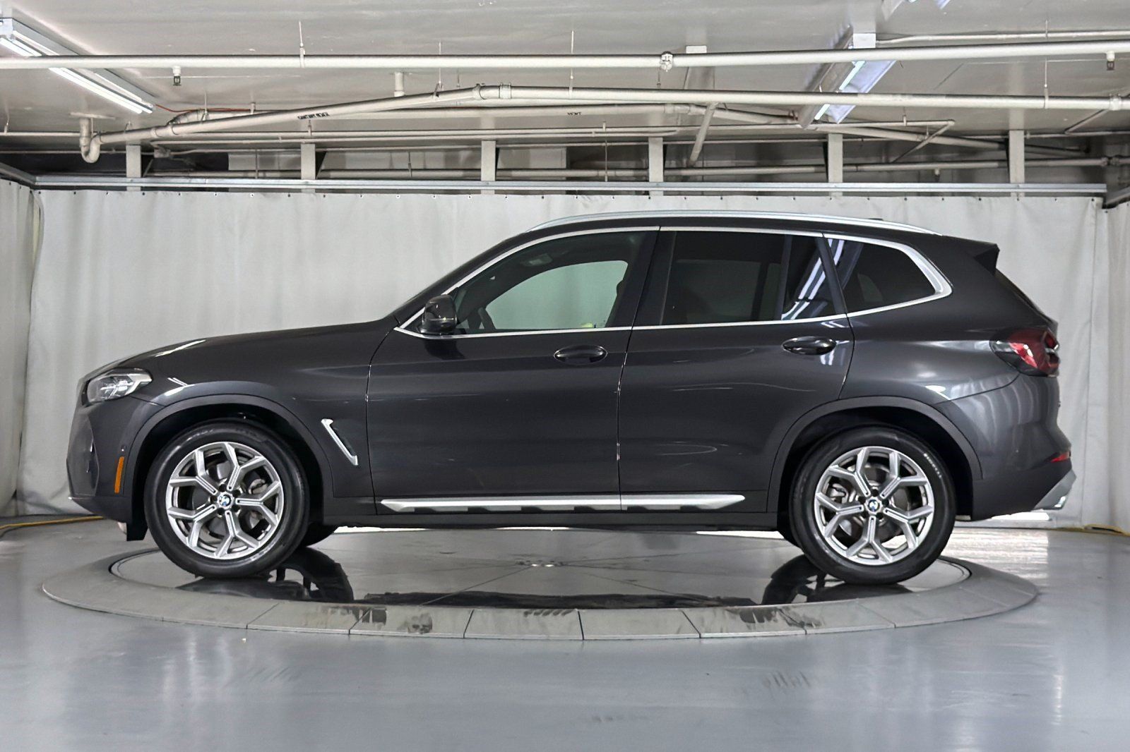 Certified 2024 BMW X3 sDrive30i w/ Premium Package RWD image 2