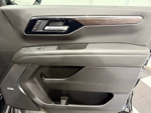 New 2026 Chevrolet Suburban LT w/ Comfort Package image 24